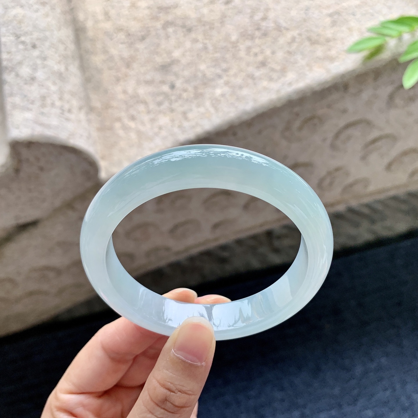 正圈57 58，圈口58.5/12.7/8.3，编码AD080420，细糯晴底，水润，种老，细腻，无裂