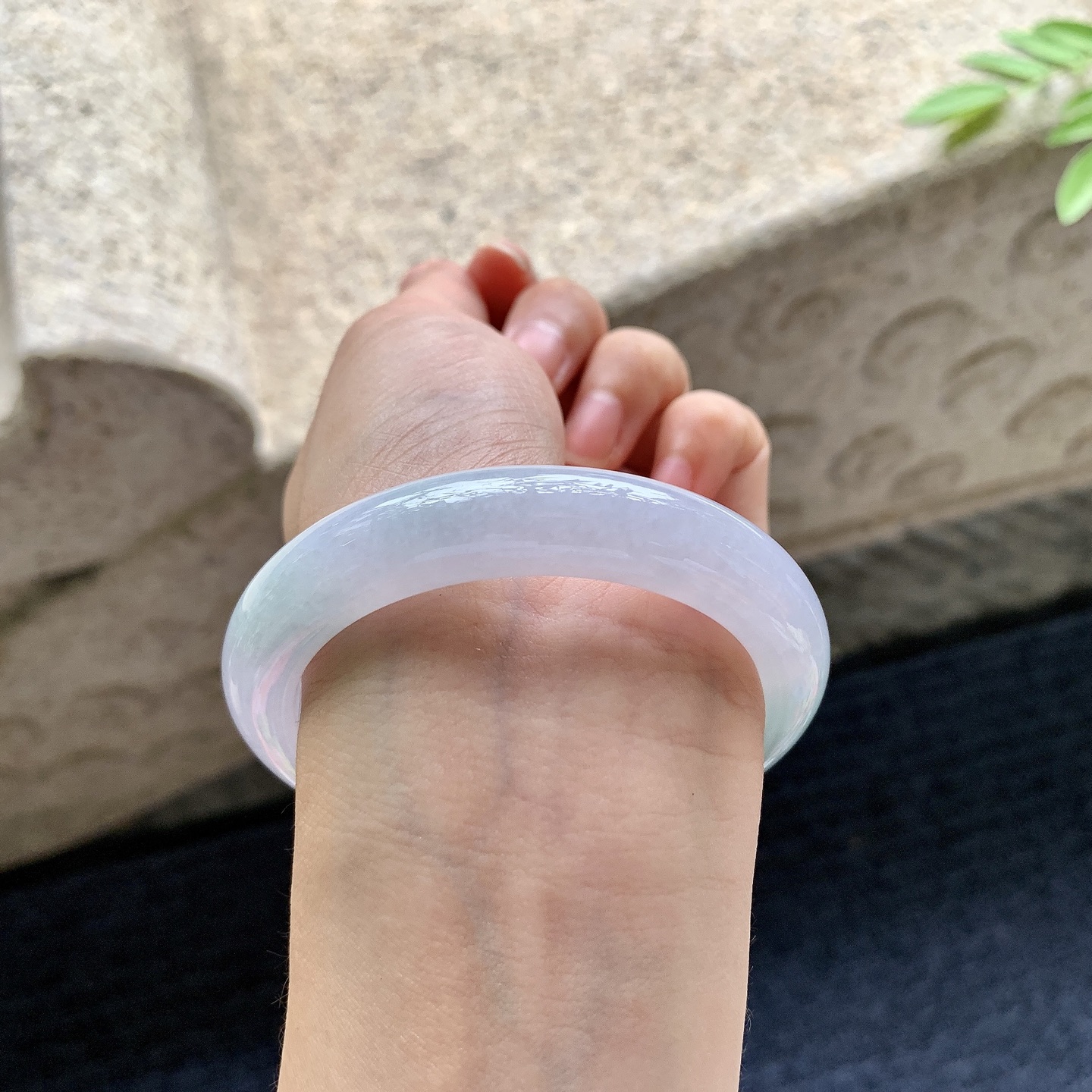 正圈53 54，圈口54/11/8.8，编码AD080414，糯冰春彩，水润，种老，细腻，无裂。