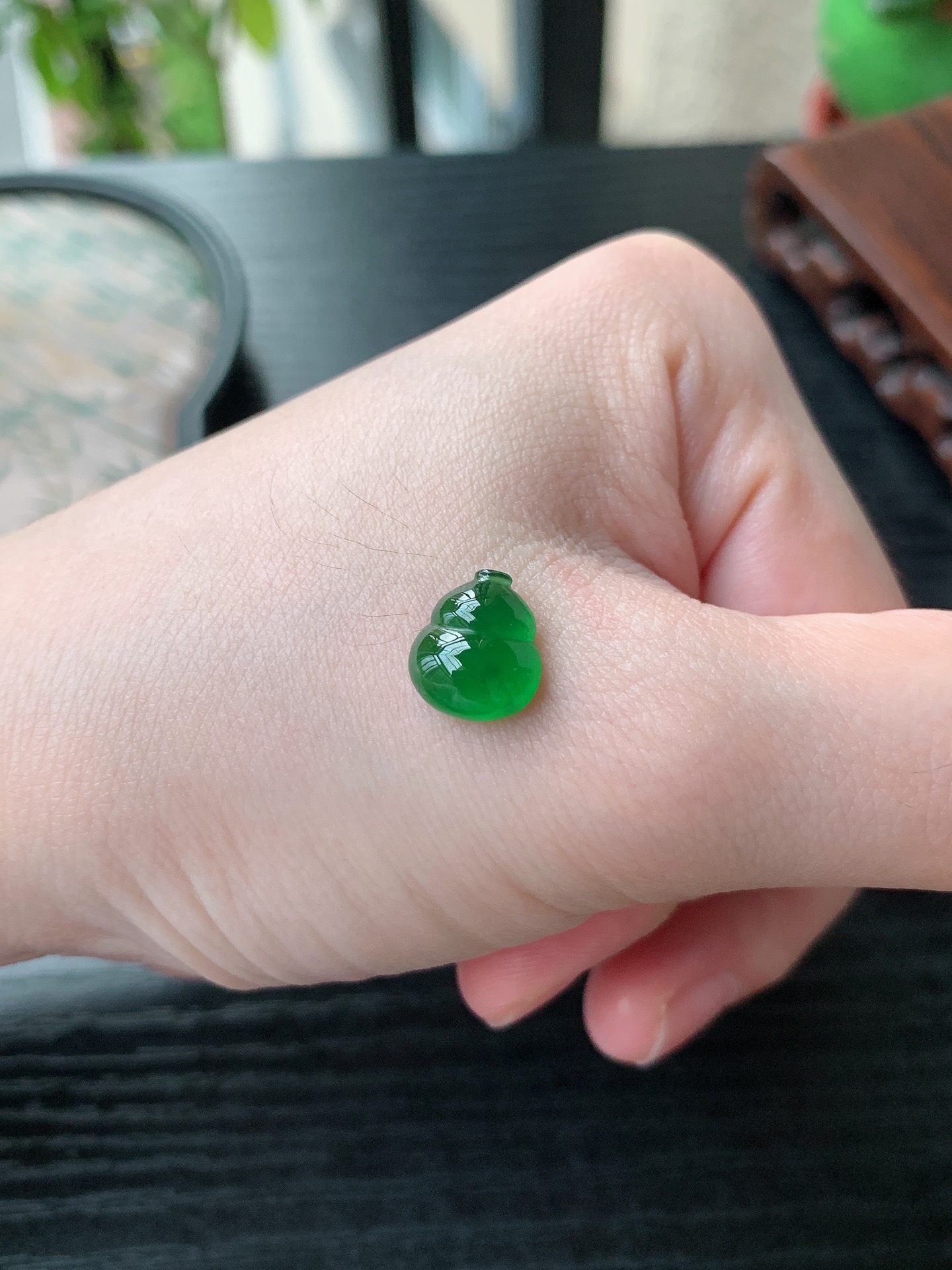 老坑冰种胶感满绿葫芦吊坠,裸石尺寸:10.5-9.5-4.5mm