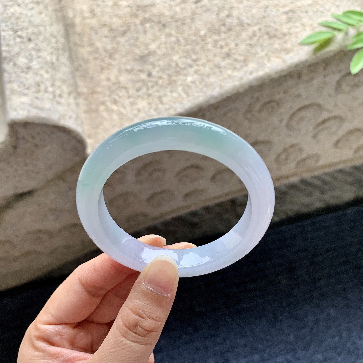 正圈53 54，圈口54/11/8.8，编码AD080414，糯冰春彩，水润，种老，细腻，无裂。
