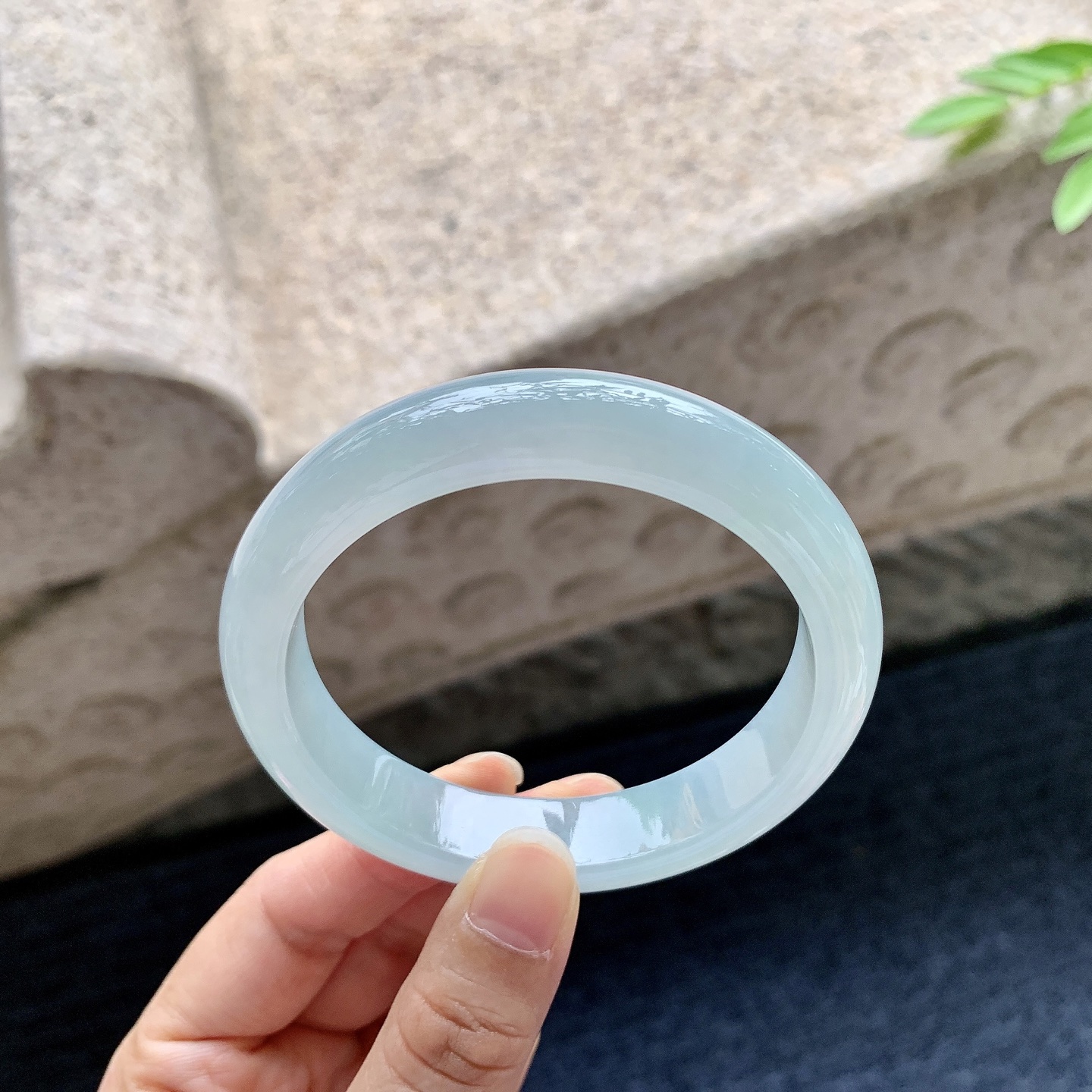 正圈57 58，圈口58.5/12.7/8.3，编码AD080420，细糯晴底，水润，种老，细腻，无裂