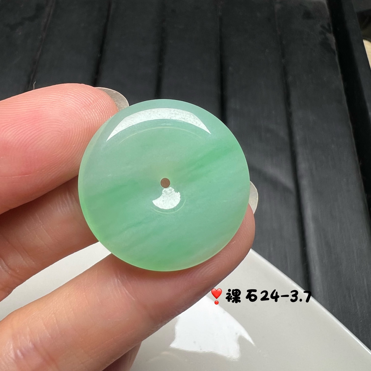 ️冰细糯淡绿底色飘绿花平安扣裸石坠子天然缅甸A货翡翠