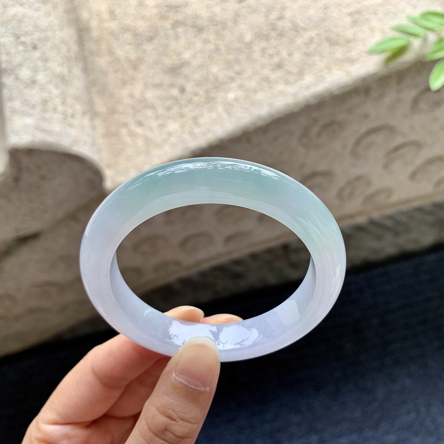 正圈53 54，圈口54/11/8.8，编码AD080414，糯冰春彩，水润，种老，细腻，无裂。