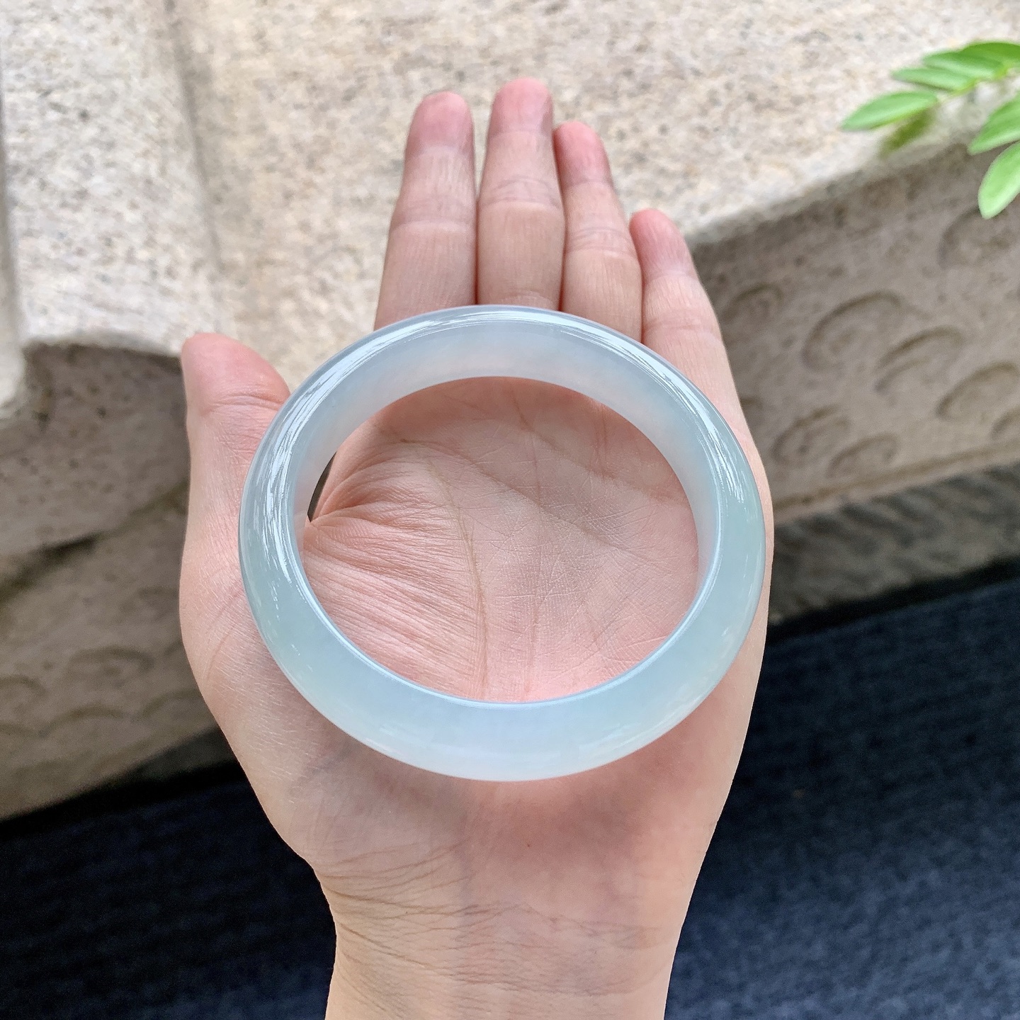 正圈57 58，圈口58.5/12.7/8.3，编码AD080420，细糯晴底，水润，种老，细腻，无裂