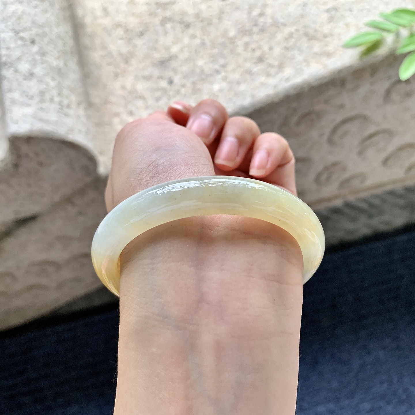 贵妃53 54，细糯黄翡，水润，种老，细腻，无裂。