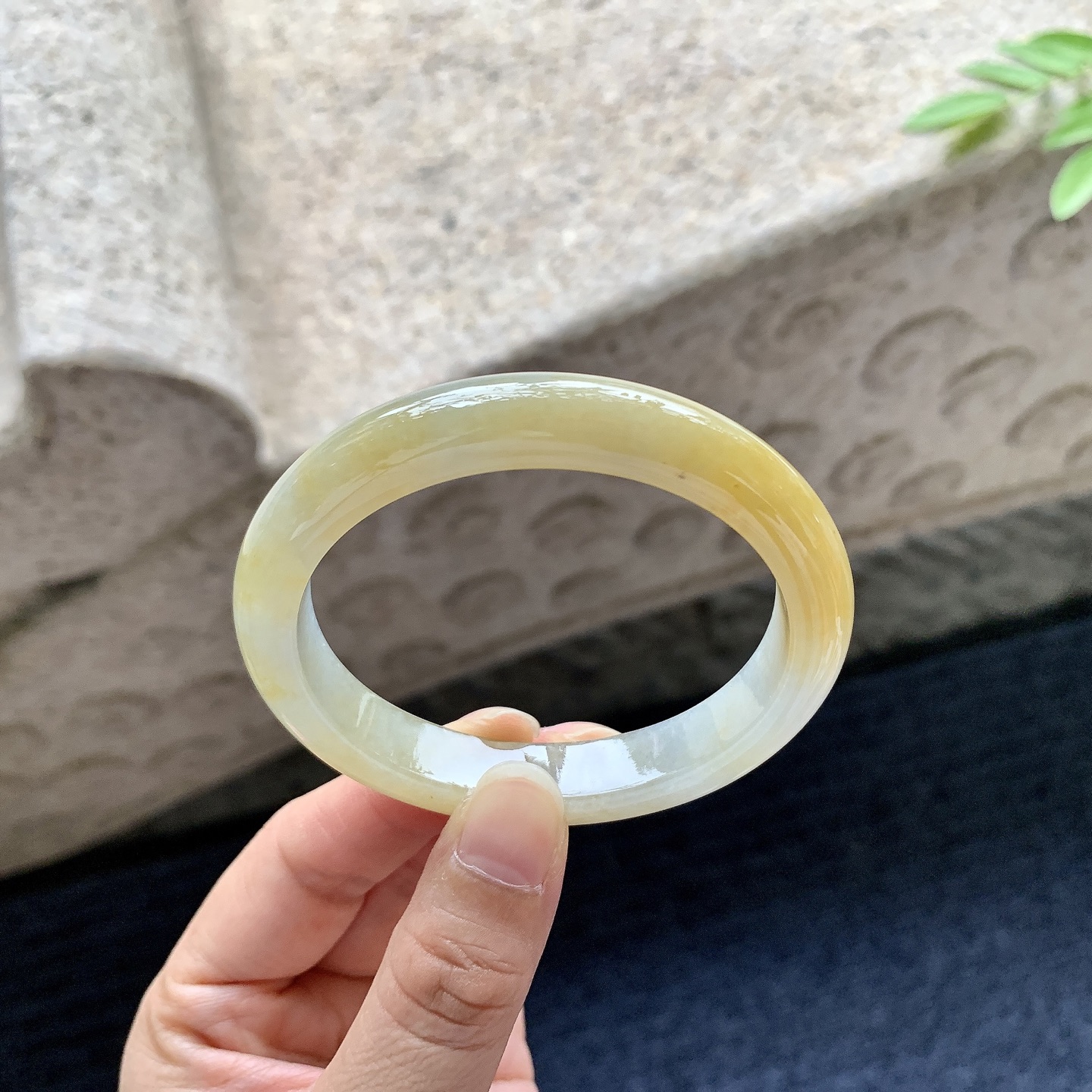 贵妃53 54，细糯黄翡，水润，种老，细腻，无裂。
