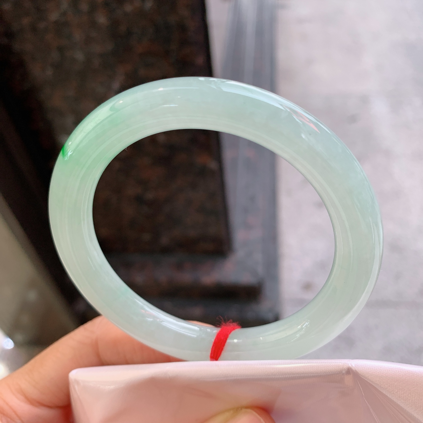 圆条冰飘绿 微细纹 尺寸：58/9.3/9.9 清爽