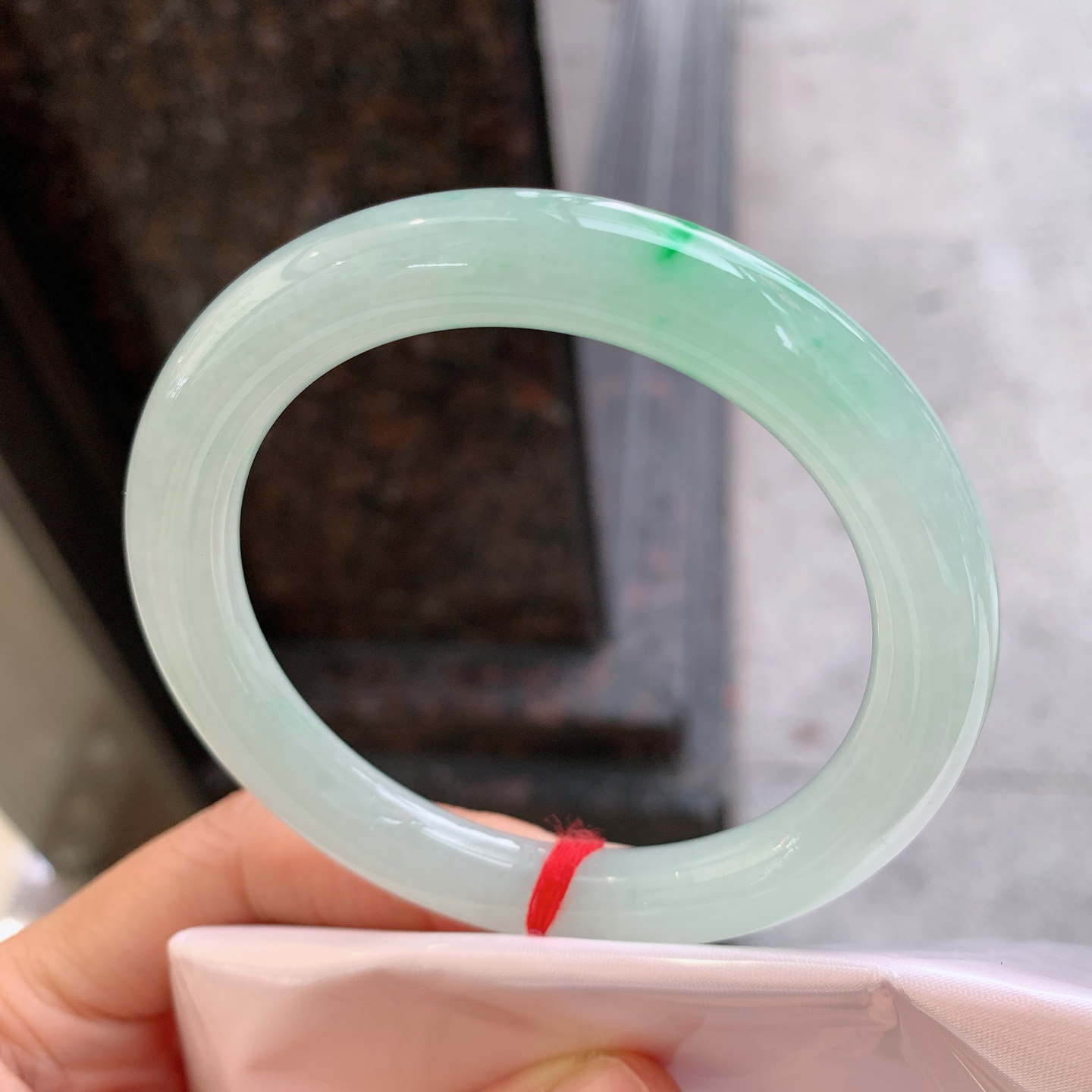 圆条冰飘绿 微细纹 尺寸：58/9.3/9.9 清爽