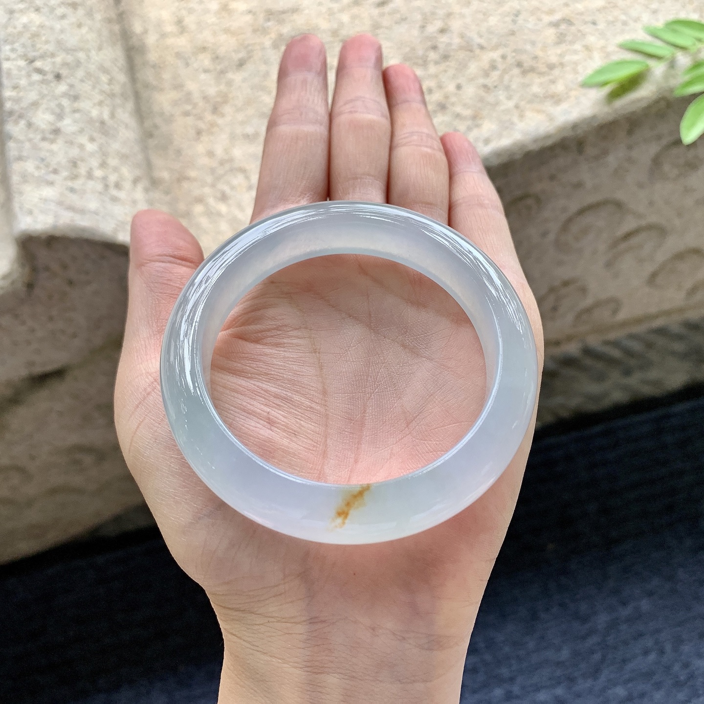 正圈54 55，圈口55.3/12.2/8.6，编码H9080421，冰糯春彩，飘黄翡，水润，种老，