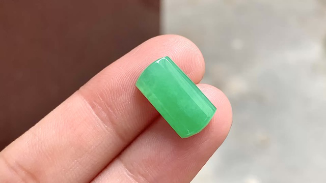 ️ 阳绿马鞍 15.5*8.5*3.5 完整