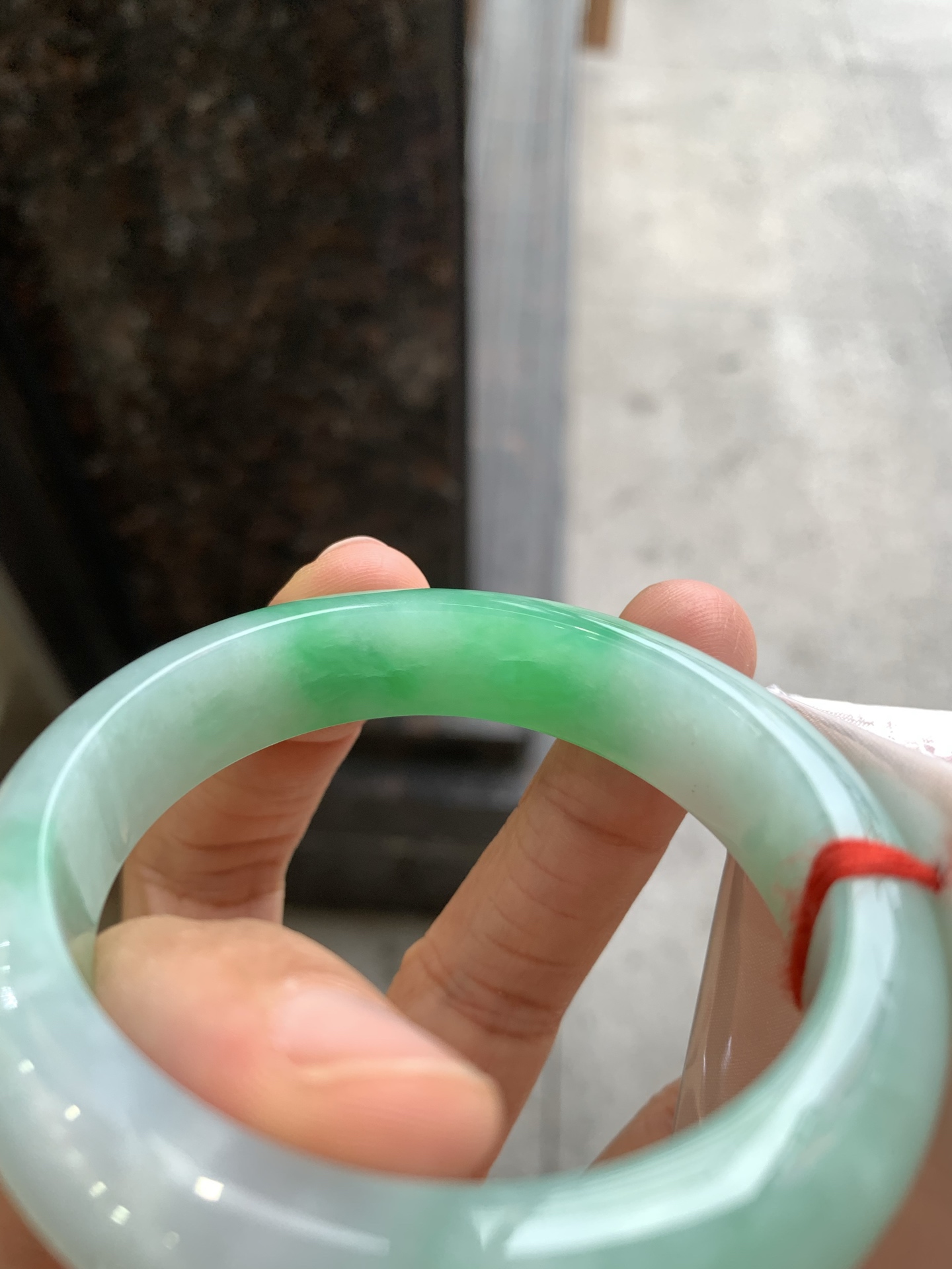 贵妃飘绿 微纹 尺寸：53.5/47/12/6.8 色辣