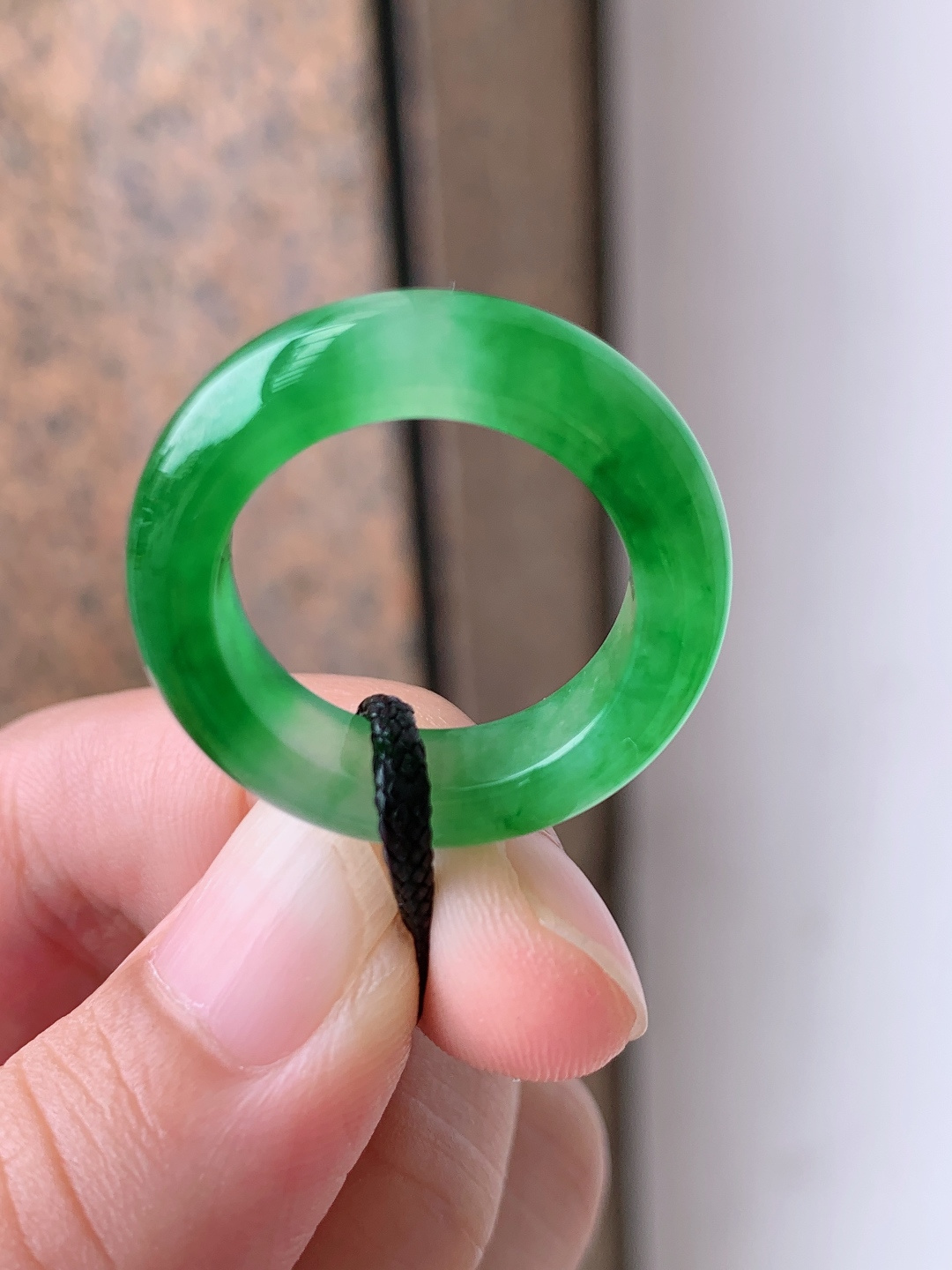 ️ 冰种飘阳绿戒圈，冰透鲜活，简约素圈，圆满吉祥，裸石25.9-6-4.2，圈口14.5，0801