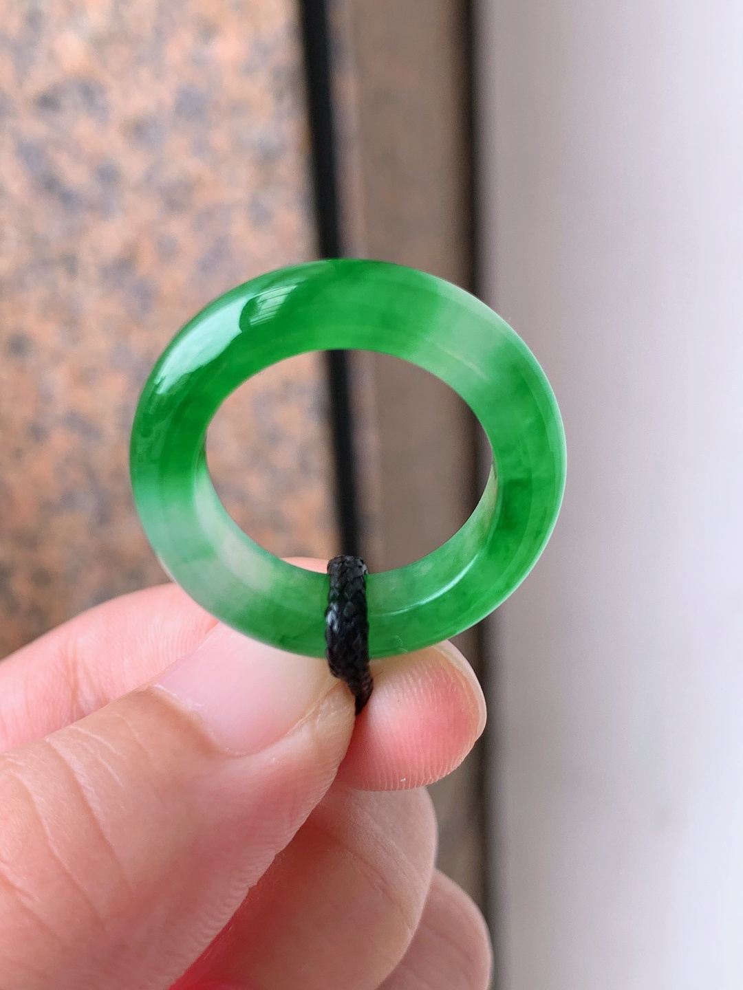 ️ 冰种飘阳绿戒圈，冰透鲜活，简约素圈，圆满吉祥，裸石25.9-6-4.2，圈口14.5，0801