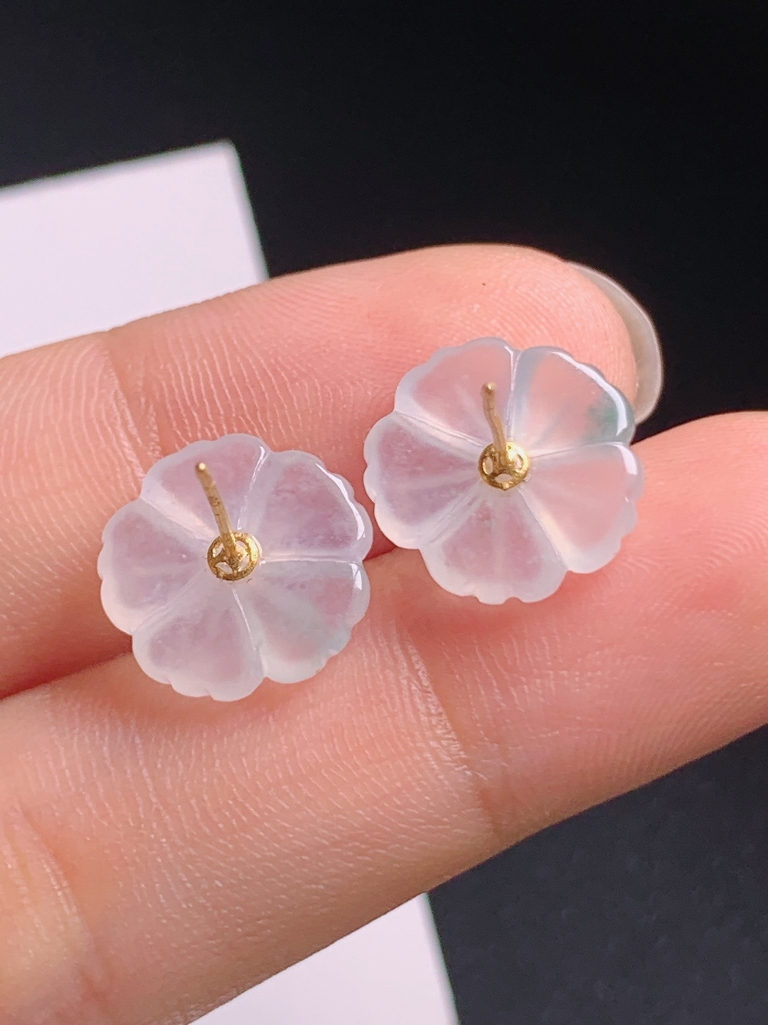高冰小花耳钉，冰透粉嫩，简约大方，温柔日常，裸石12.5-2.9，530804