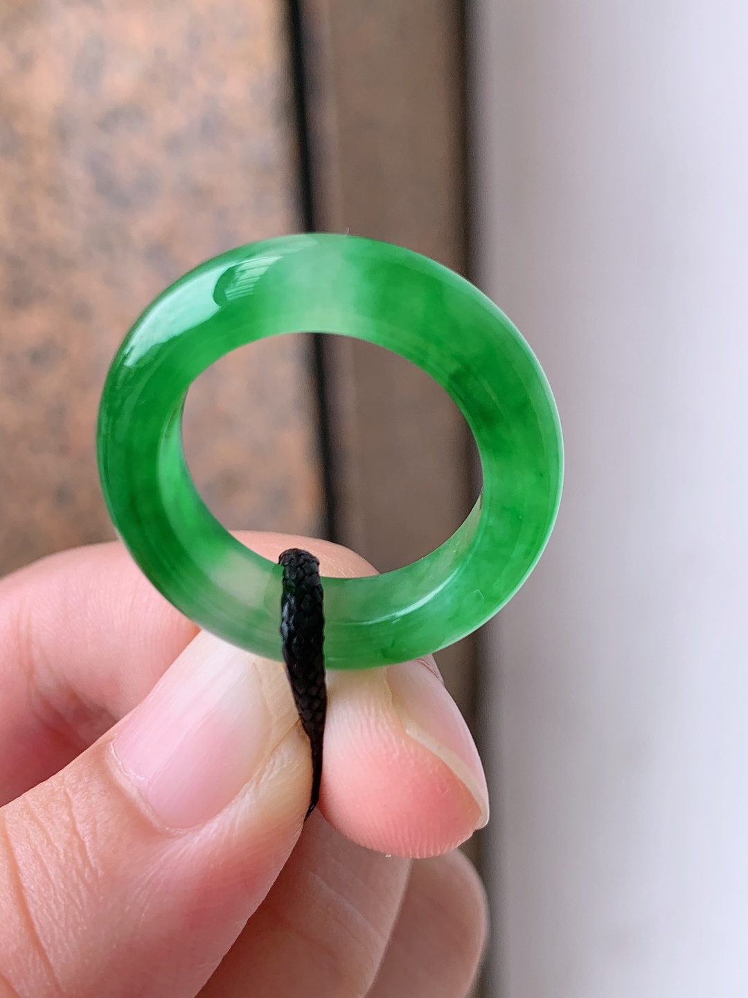 ️ 冰种飘阳绿戒圈，冰透鲜活，简约素圈，圆满吉祥，裸石25.9-6-4.2，圈口14.5，0801