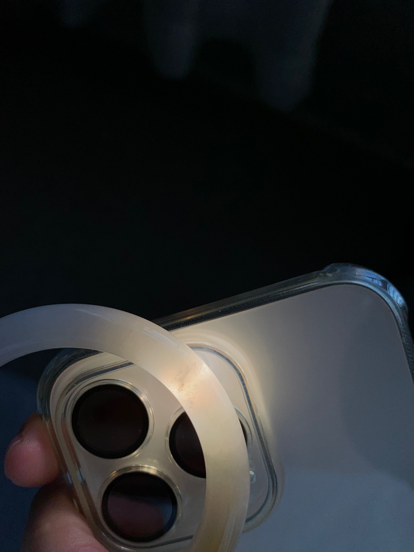 圆条51 52，圈口52.3/8.6/8.5，编码B2052073，描述黄翡，水润，种老，细腻，打灯有棉线