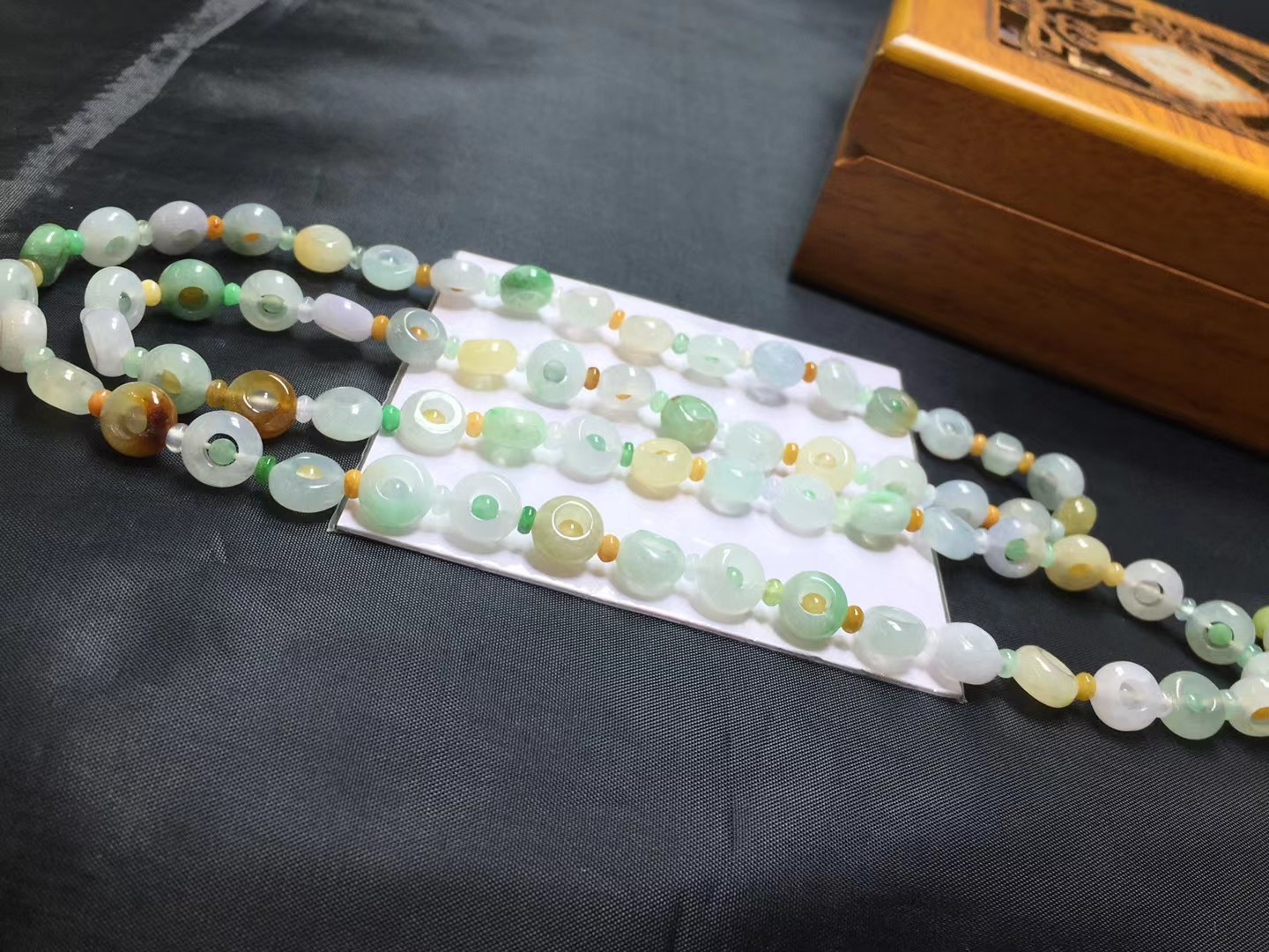 ️ 时来运转珠链，卡9～5.4mm，67颗，种好，玉质细腻，均匀，清新，耐看