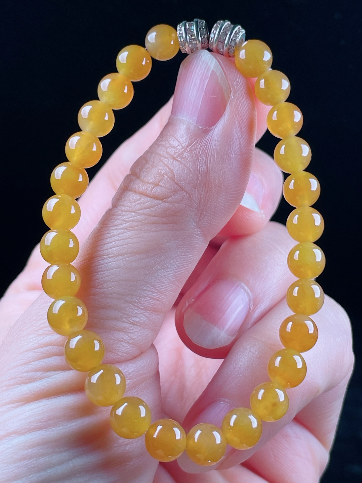 冰黄手串，老种起光，细底通透，尺寸：6.8mm0704