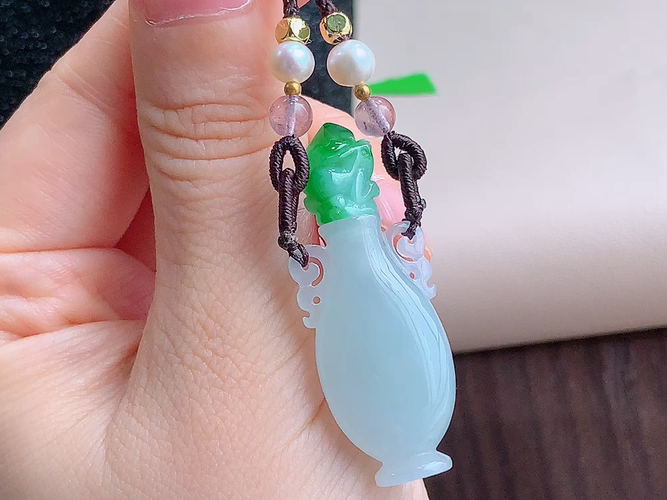 ️ 聚宝瓶，无裂，尺寸42.8-15.2-8.0mm，包A附证书
