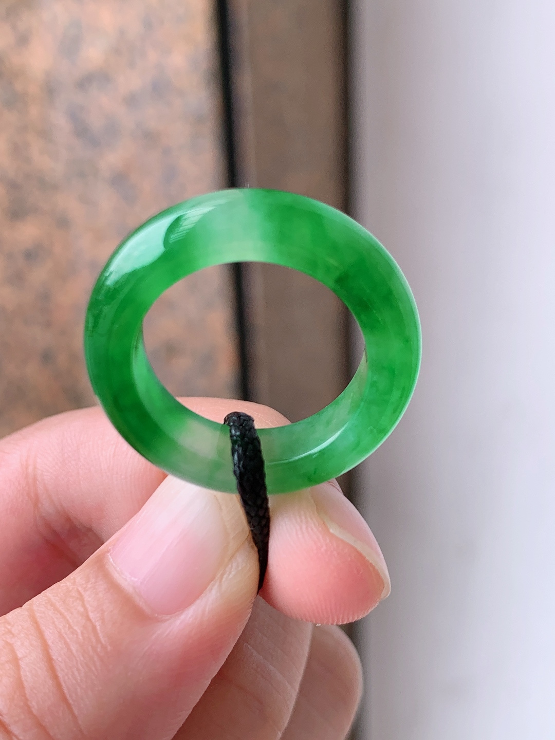 ️ 冰种飘阳绿戒圈，冰透鲜活，简约素圈，圆满吉祥，裸石25.9-6-4.2，圈口14.5，0801