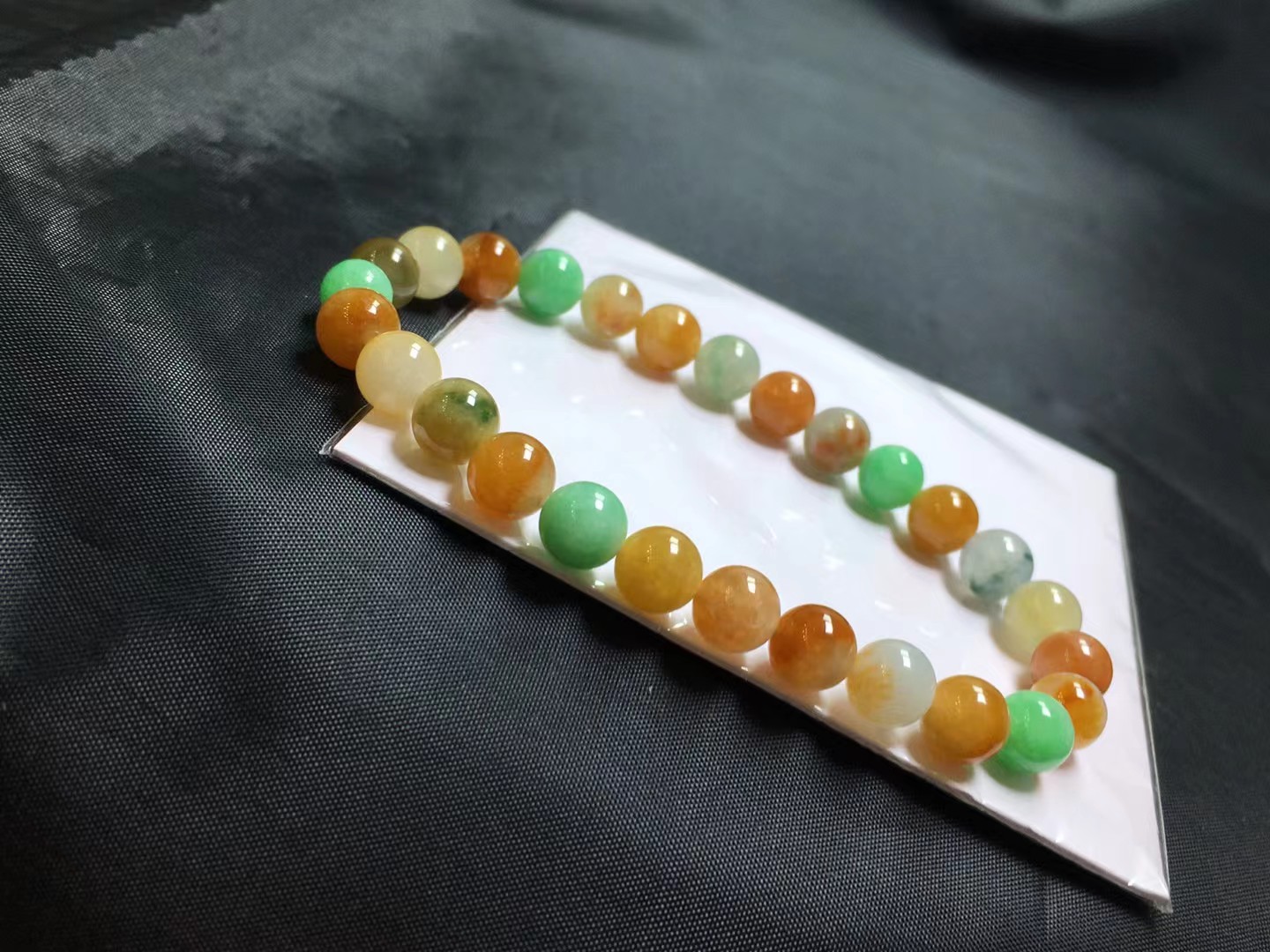 ️ 三彩手链，卡7.4mm，27颗，种好，玉质细腻，色彩斑斓，颗颗精选，耐看