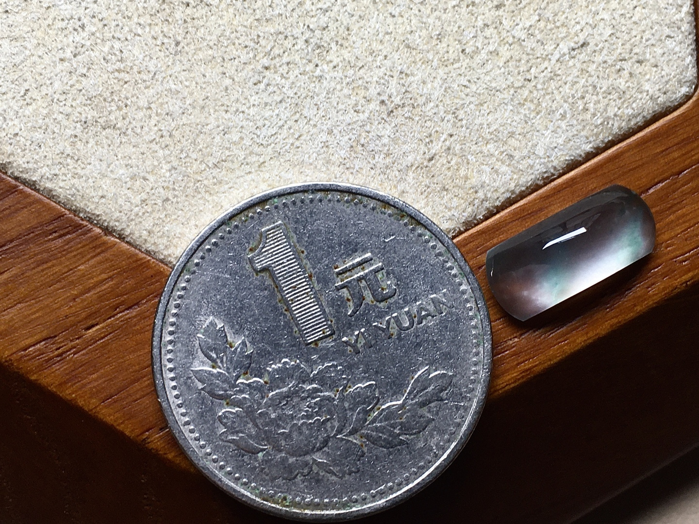 ️ 玻璃种底色马鞍 色泽别致漂亮，冰透感十足，尺寸13.3*5.8*4