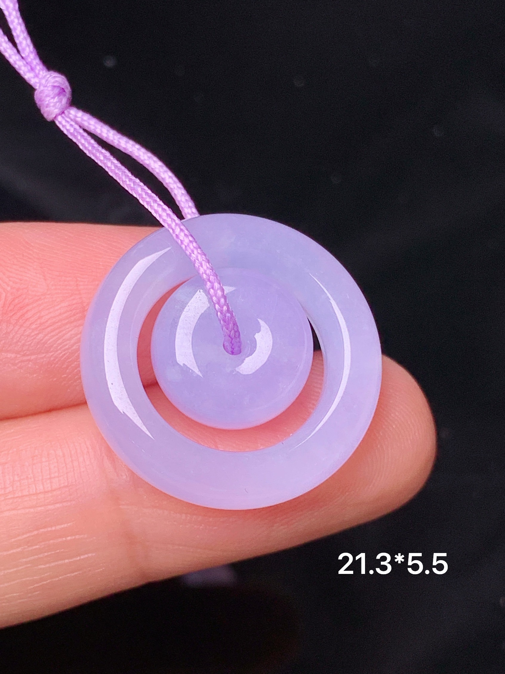 紫罗兰子母扣吊坠 玉质细腻 色泽艳丽清新 水润亮眼 整体尺寸21.3*5.5 b1
