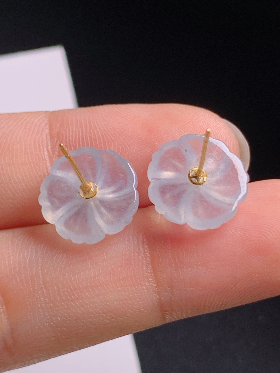 高冰小花耳钉，冰透干净，绿珠点睛，清新雅致，裸石12.5-3.2，530803