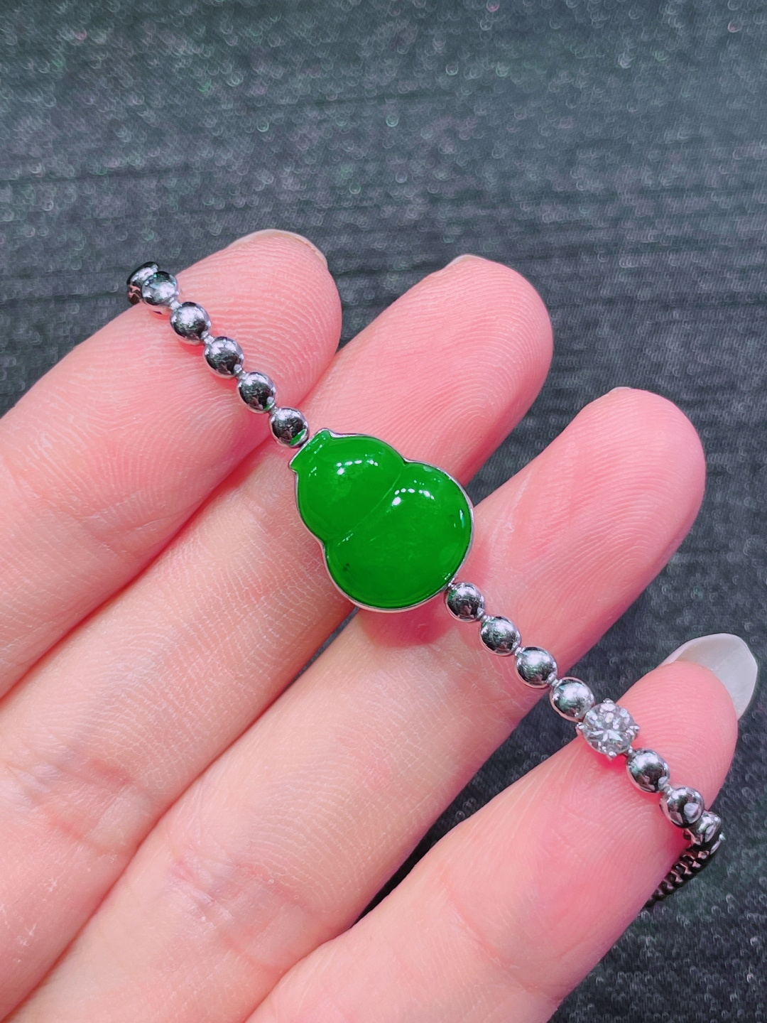 ️高冰绿葫芦手链，晶莹剔透，新颖时尚，品相，14-11.5-3