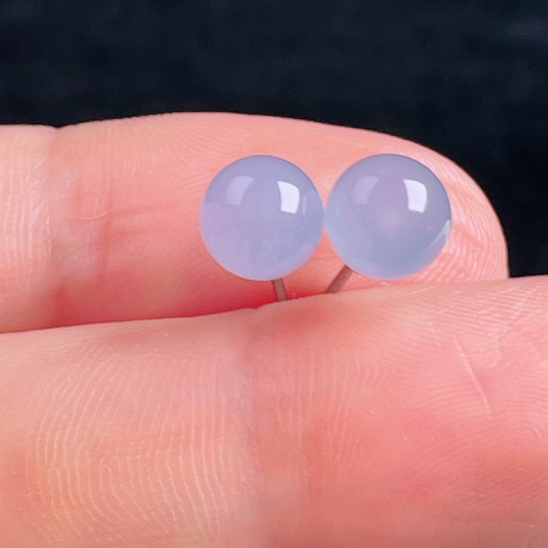 ️冰紫耳钉，老种起光，细底通透，尺寸：裸石7.3mm