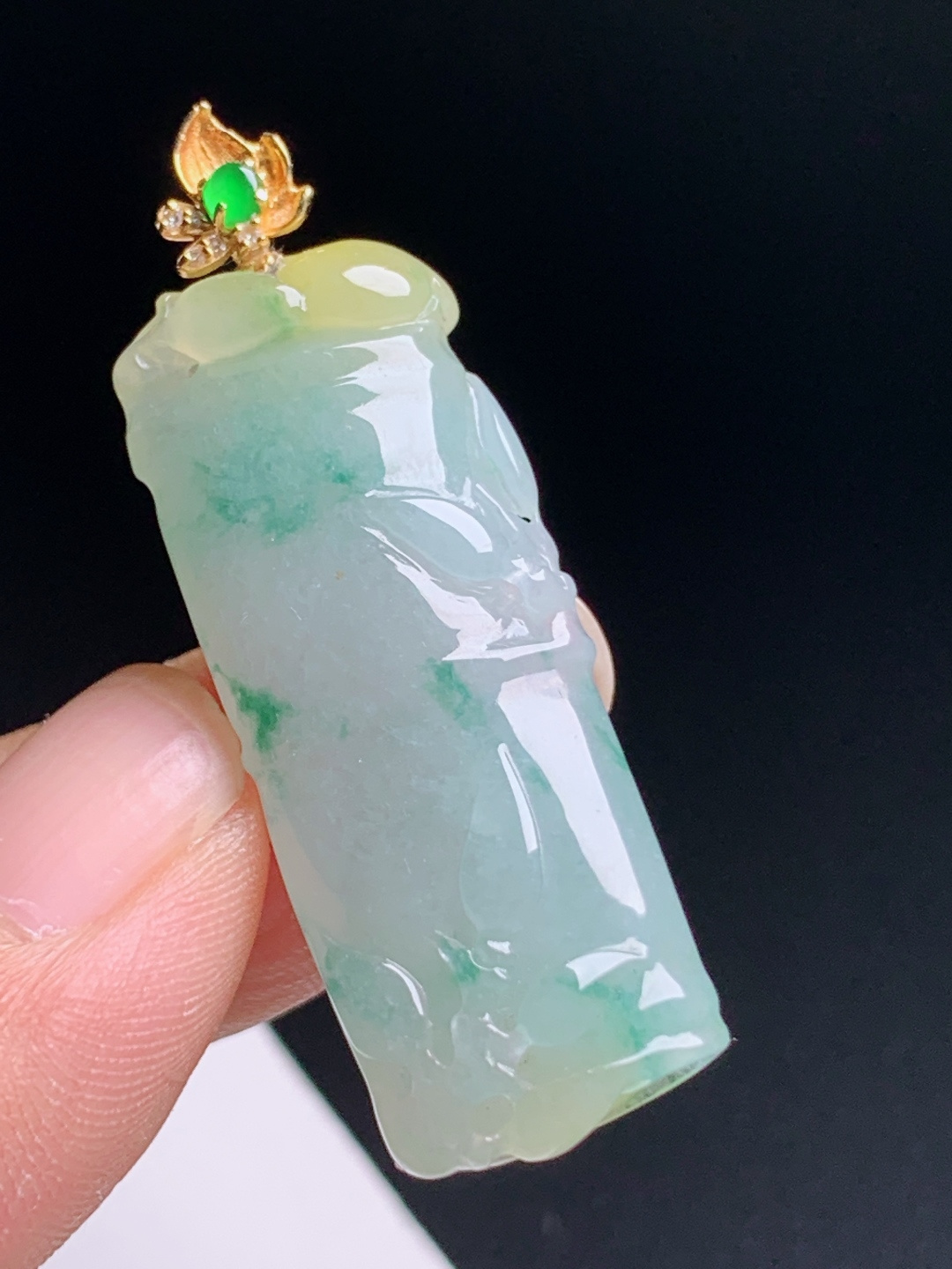 冰飘花竹节吊坠，冰润飘花，精工雕刻，节节高升，裸石37.5-14.6-7.144.8