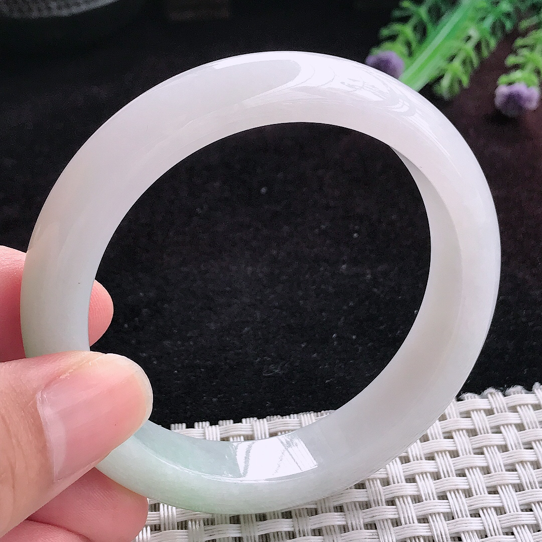 实拍A货翡翠55.5/12.8/8.7老坑冰润起胶飘绿手镯宽边玉镯平安镯百搭
