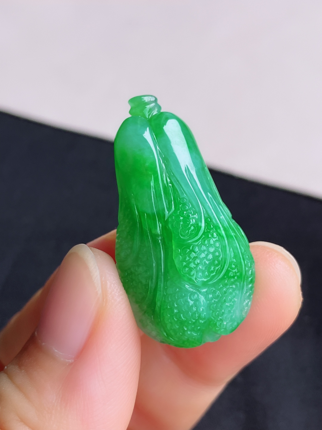 翠绿百财，色美清爽，尺寸35/18.8/11.3/自然光实拍
