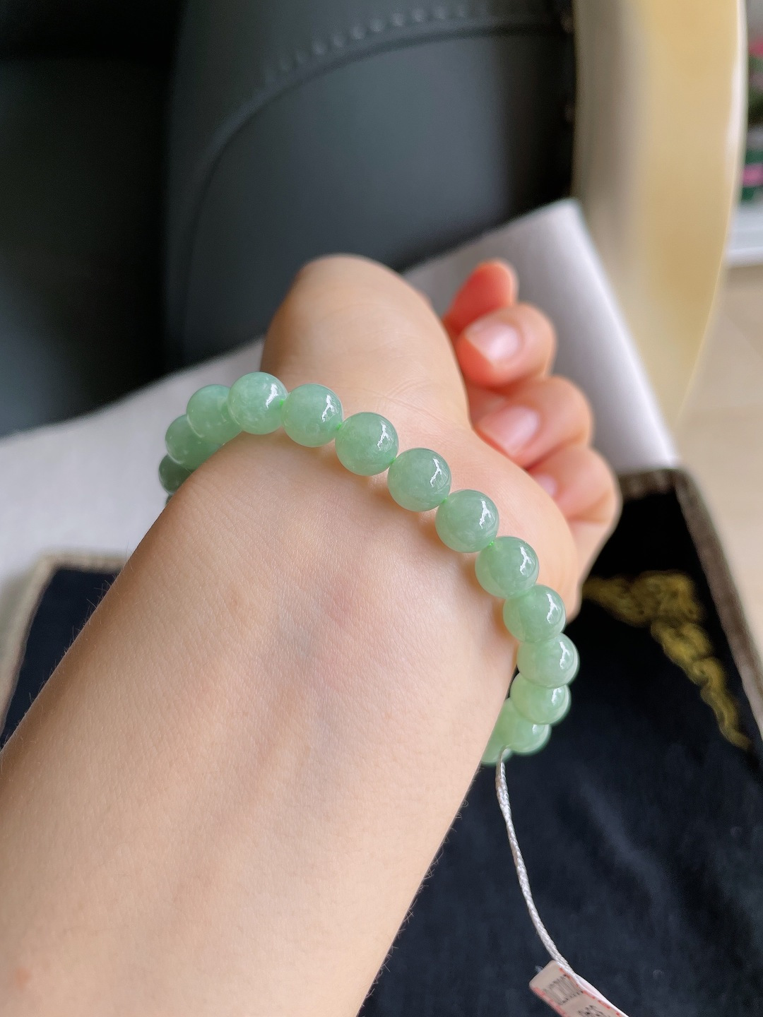 缅甸天然翡翠A货，冰满绿冰绿手串，尺寸：8mm。【编3546】