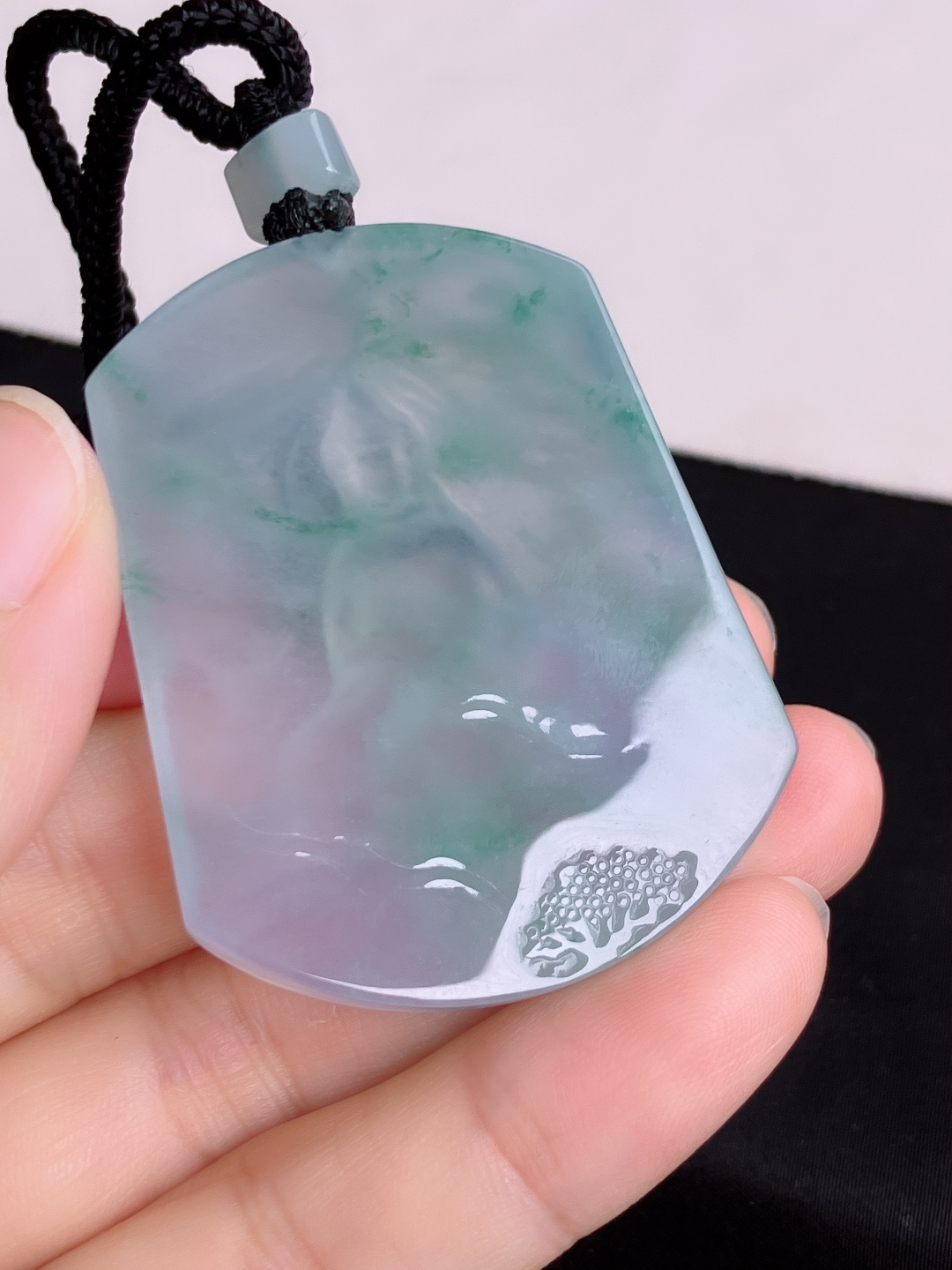 双彩观音，晶莹剔透，特色，尺寸52/40.6/5.8/自然光实拍