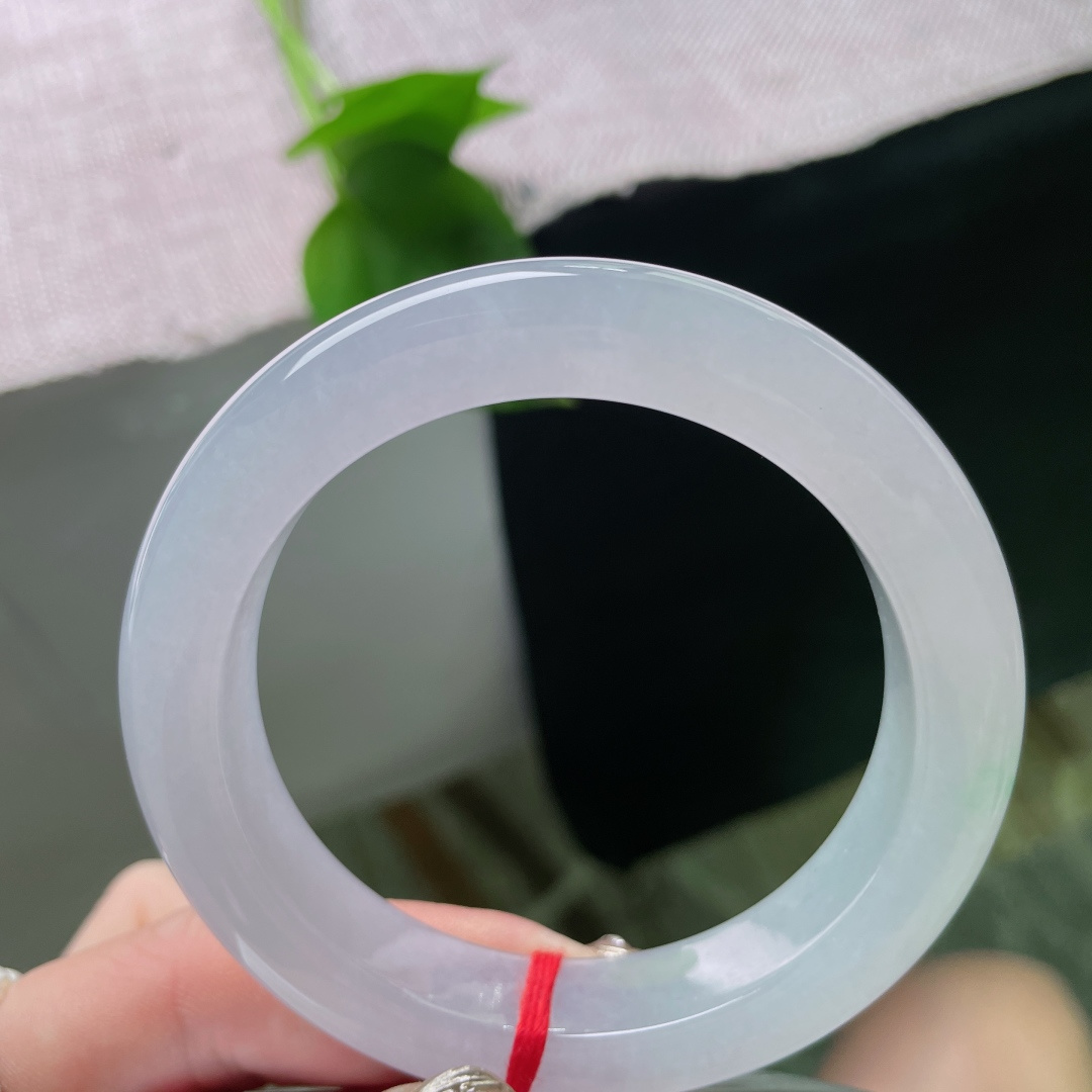 56.2/12.4/9.9，冰紫正圈，干净清润，种老，仿佛将细碎的冰棱与柔美的紫韵融合，无裂，ss5