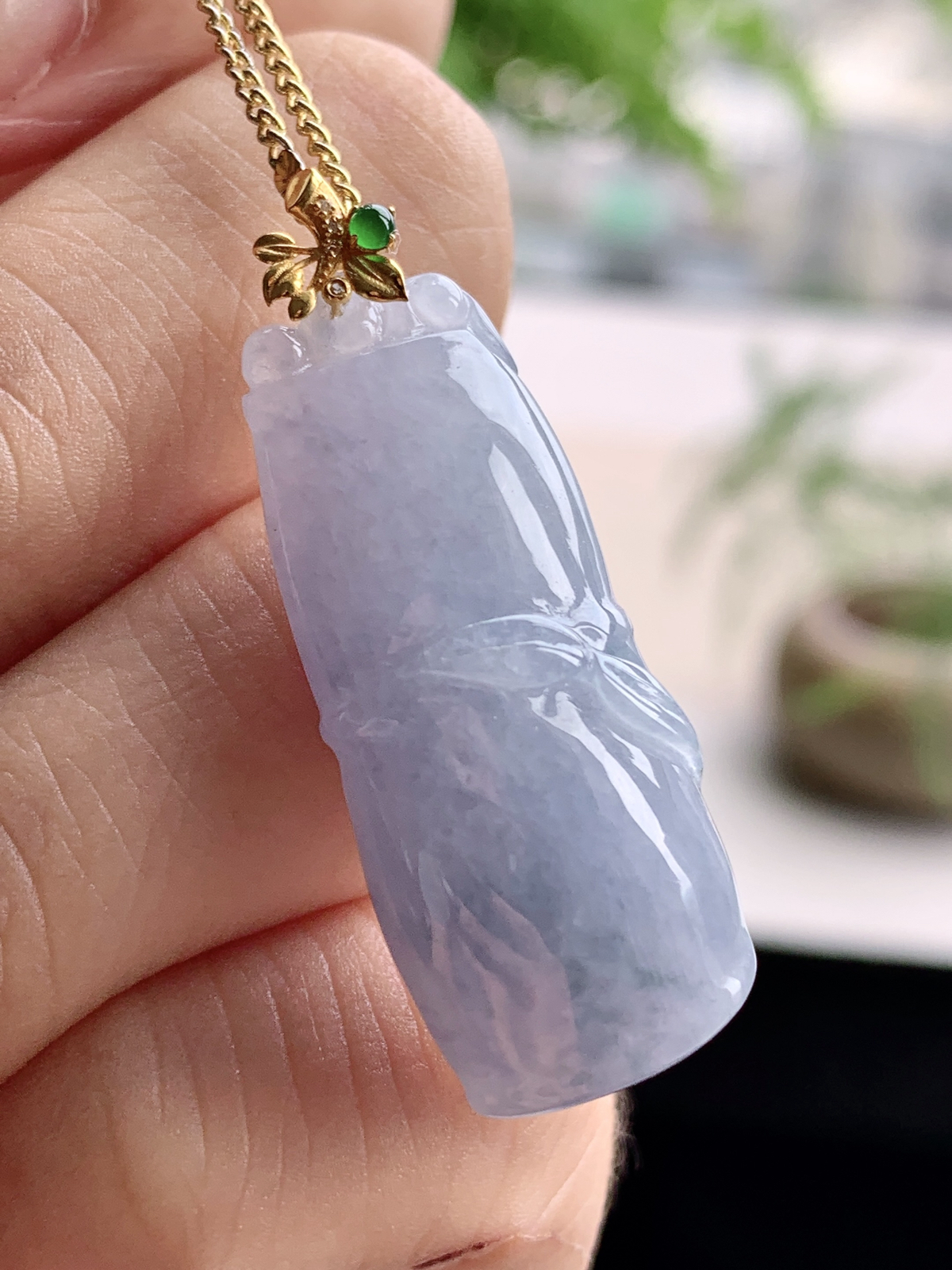特惠活动#紫罗兰竹子竹节吊坠
【说明】18k金镶嵌 性价比高 厚装
【整体】39
【裸石】33.6-