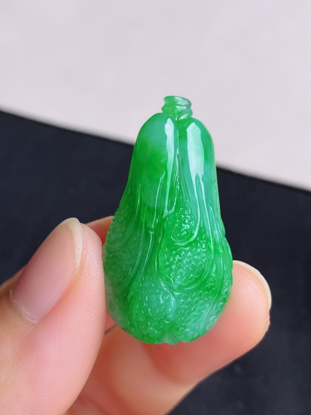 翠绿百财，色美清爽，尺寸35/18.8/11.3/自然光实拍