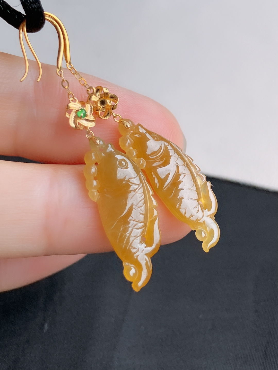 冰黄小鱼儿耳环，简约时尚，尺寸43.6/25/9.3/4/自然光实拍
