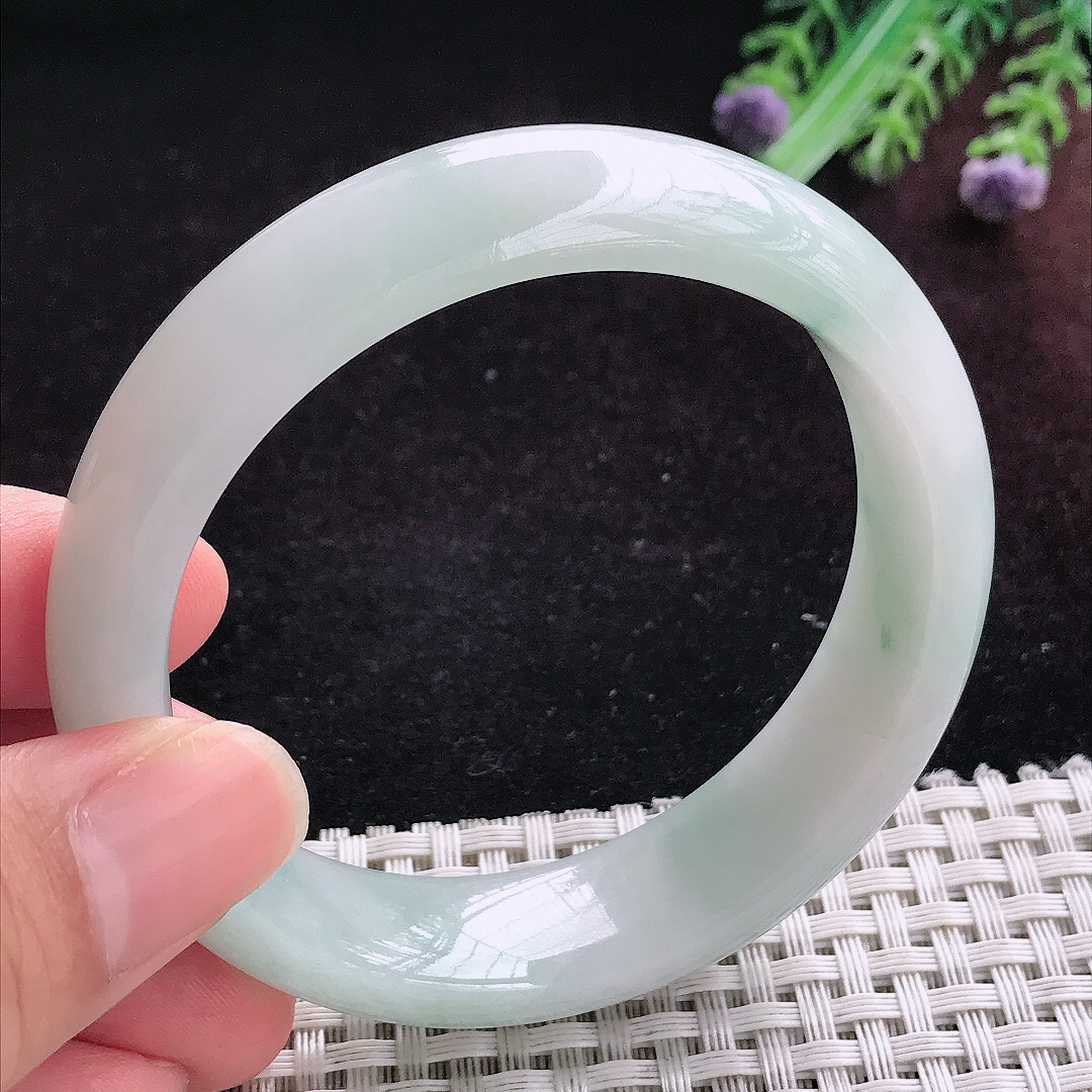 实拍A货翡翠57/15/8.2老坑冰润飘花手镯宽边玉镯平安镯百搭