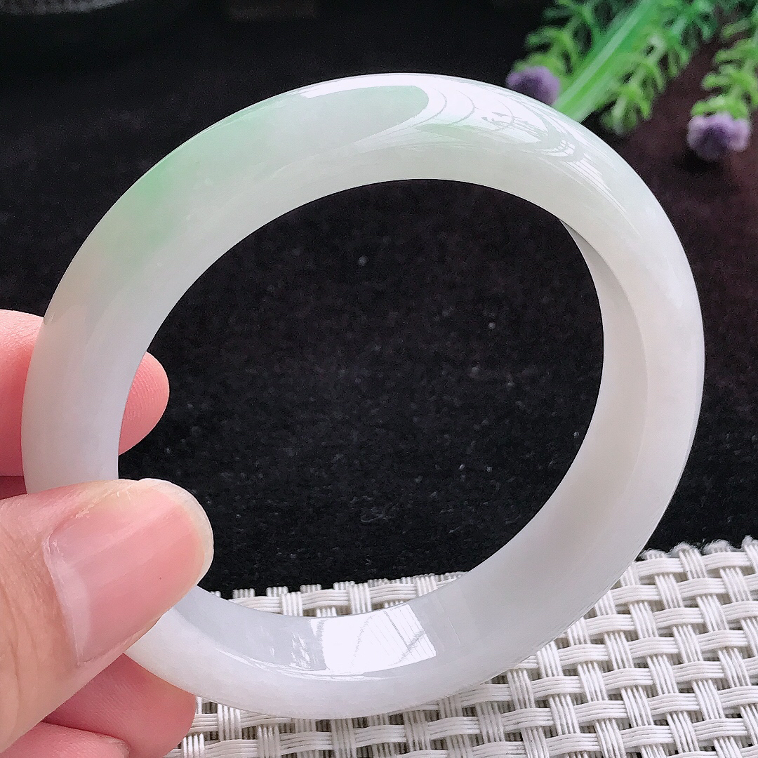 实拍A货翡翠55.5/12.8/8.7老坑冰润起胶飘绿手镯宽边玉镯平安镯百搭