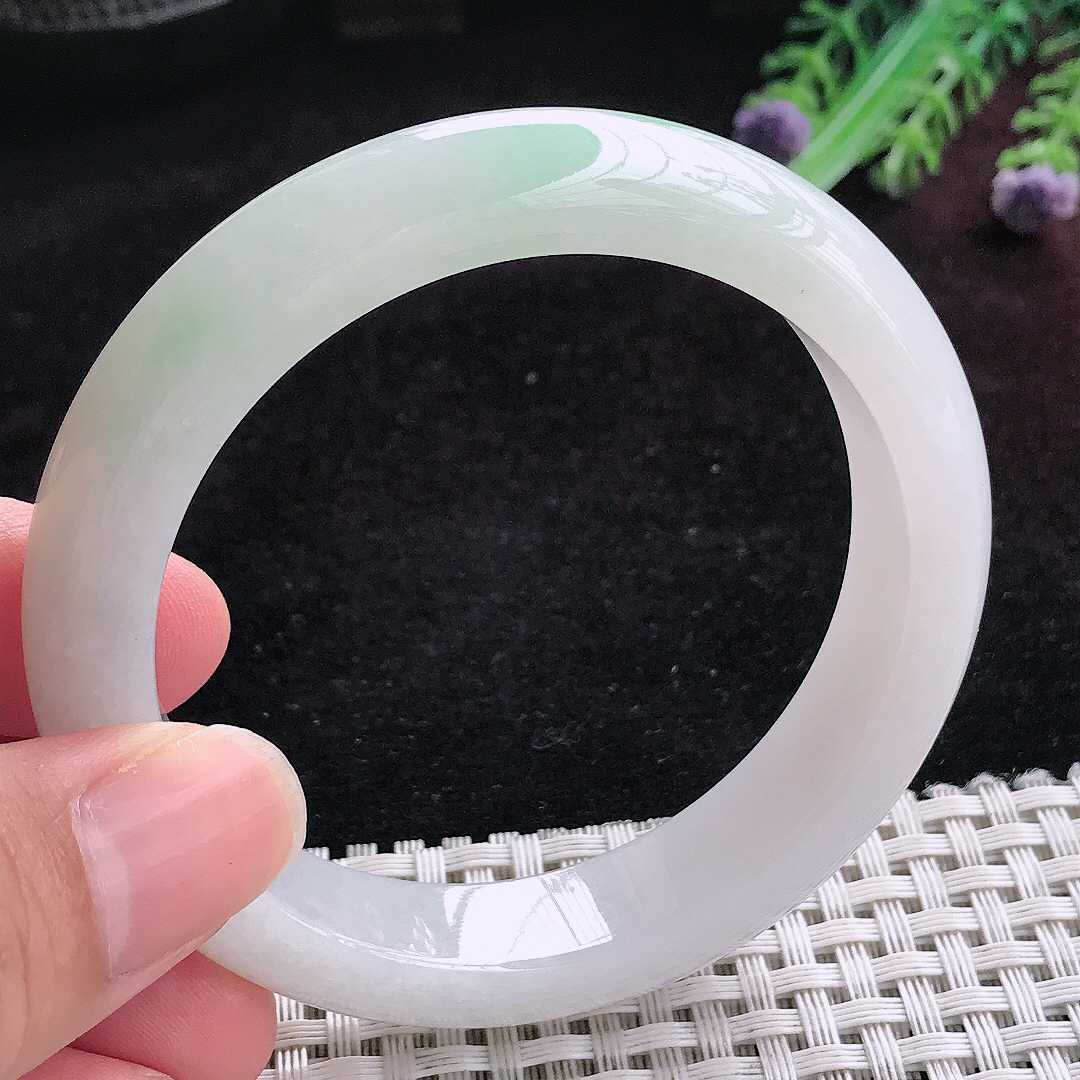 实拍A货翡翠55.5/12.8/8.7老坑冰润起胶飘绿手镯宽边玉镯平安镯百搭