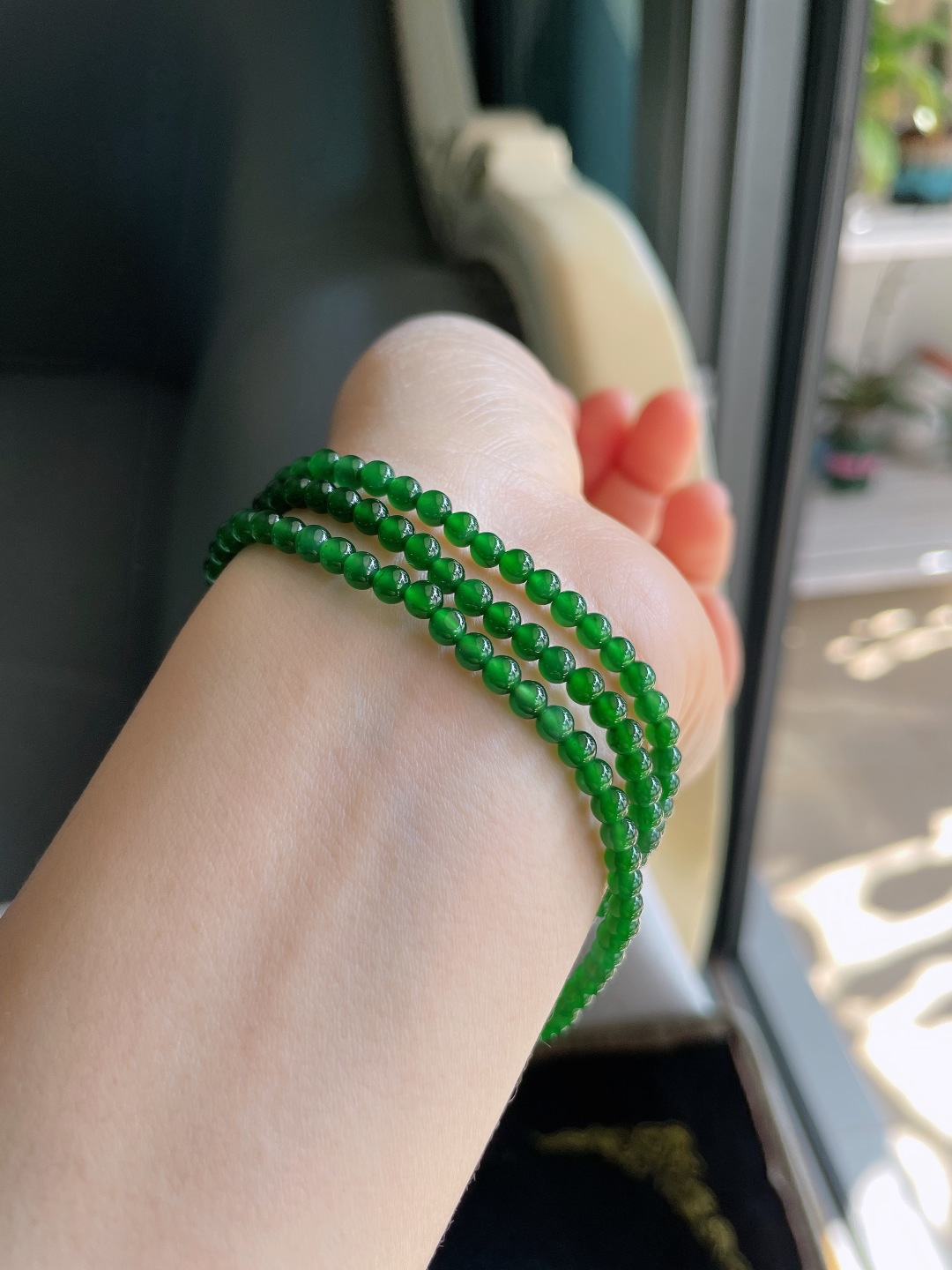 天然翡翠A货，冰满绿珠链，尺寸：3.7mm163颗。【编2-486】