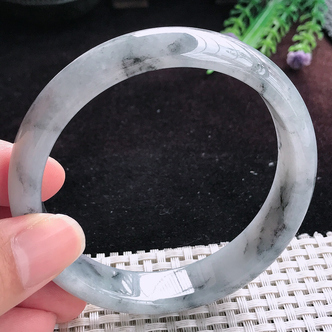 实拍A货翡翠63.5/14.7/7.8大圈口老坑精美特色乌鸡飘花手镯宽边玉镯平安镯百搭