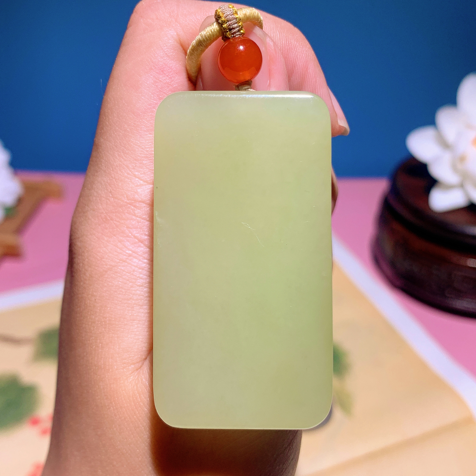 新疆和田玉若羌黄口料普贤观音挂件 尺寸50/27/9重35.5克，玉质细腻油润 底色纯净 脂粉好，品质好！lt260805