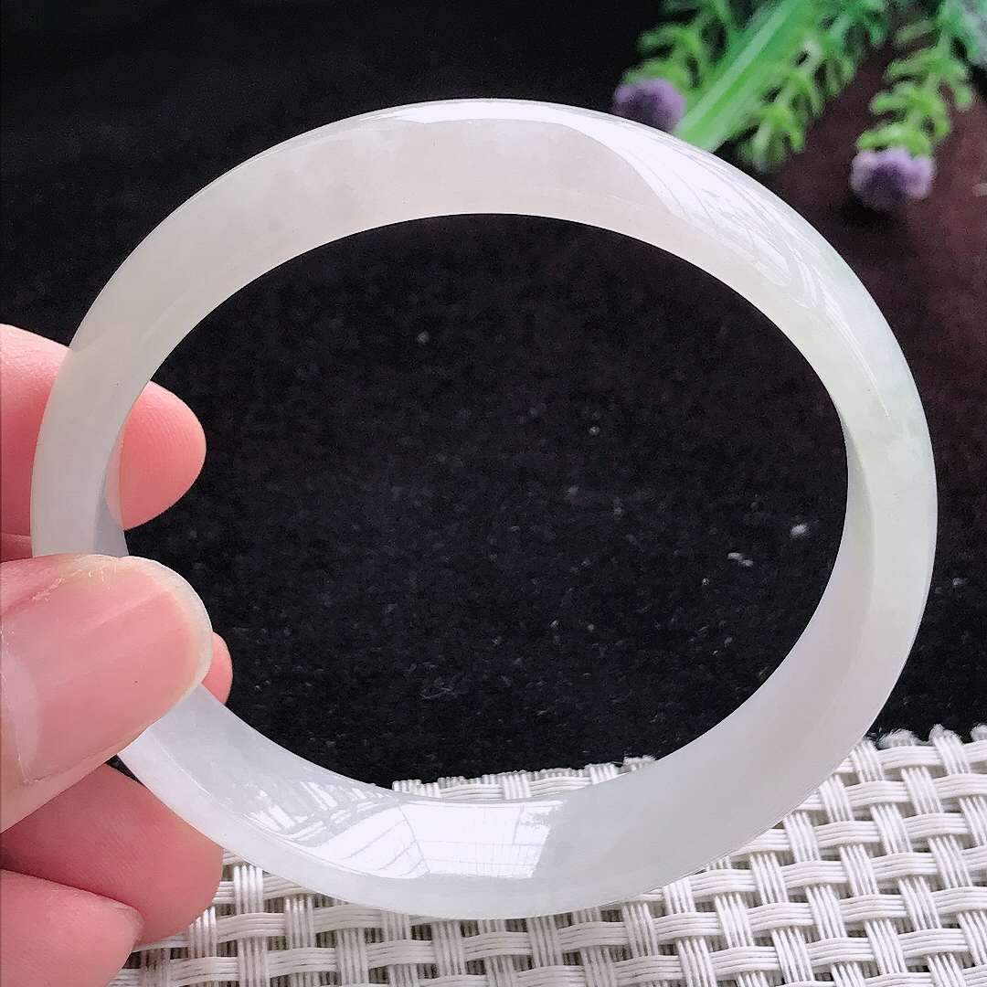 实拍A货翡翠59/13.2/6.3老坑冰透起胶白月光手镯宽边玉镯平安镯百搭