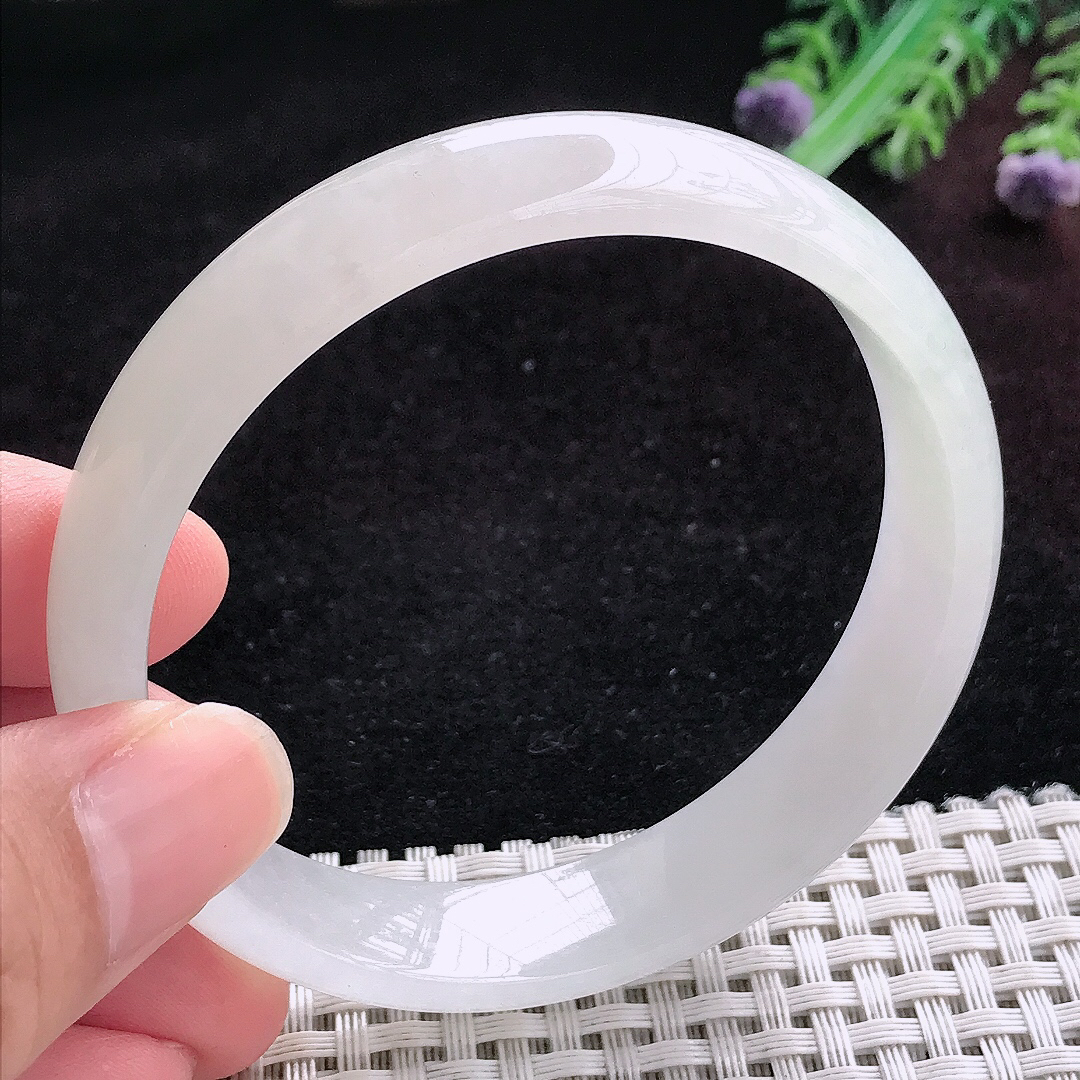 实拍A货翡翠59/13.2/6.3老坑冰透起胶白月光手镯宽边玉镯平安镯百搭
