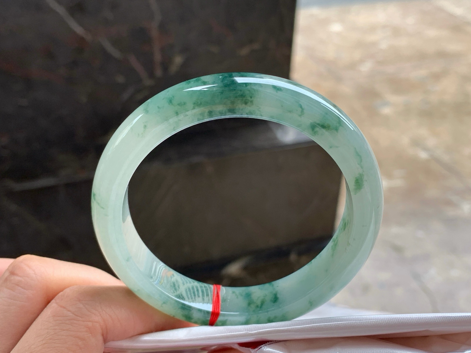 59-12.4-8.8
蓝花手镯^_^飘花浓郁