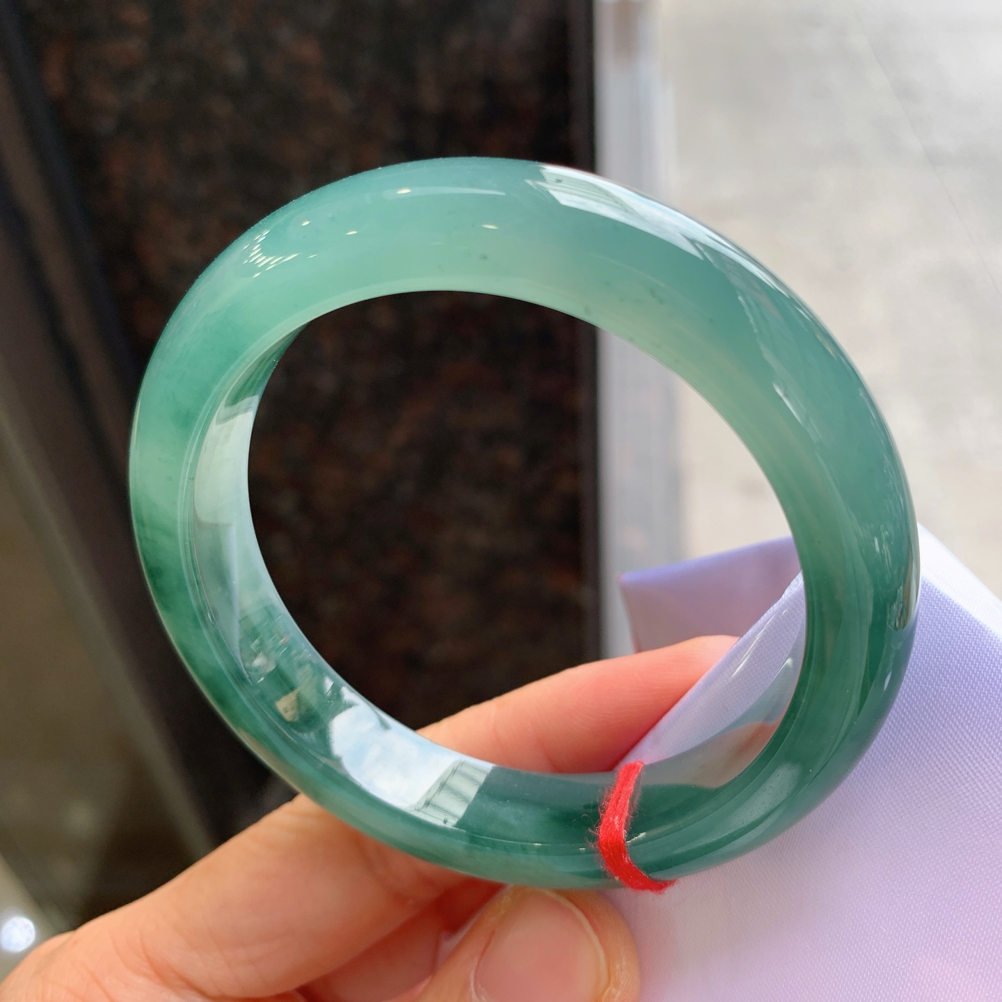 正圈冰油飘花，无裂，细腻