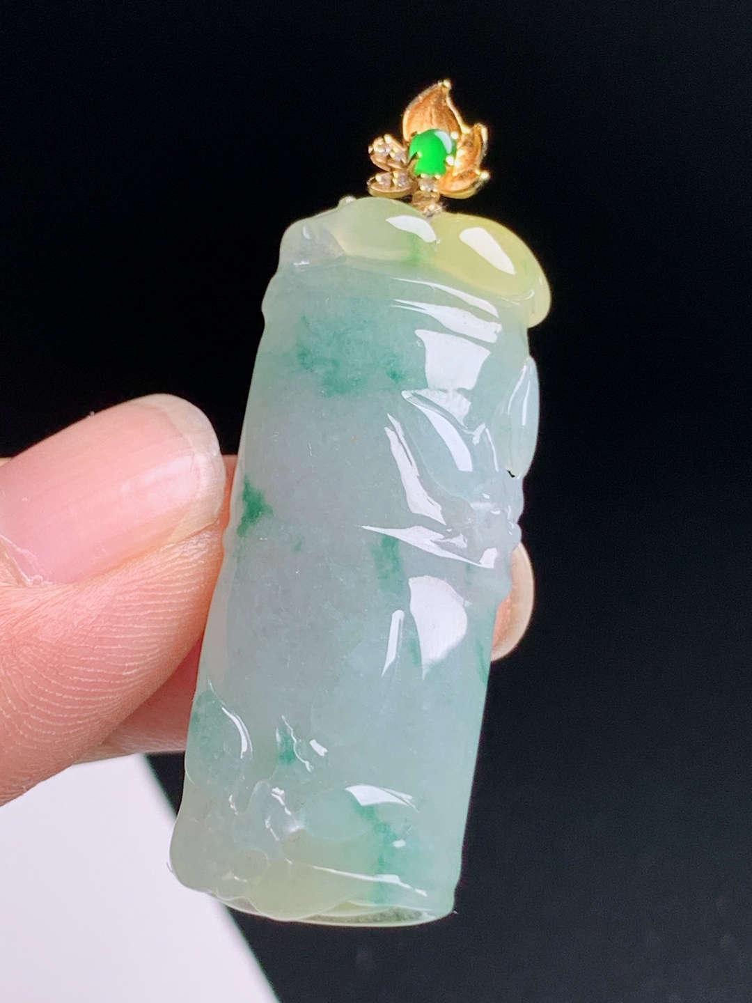 冰飘花竹节吊坠，冰润飘花，精工雕刻，节节高升，裸石37.5-14.6-7.144.8